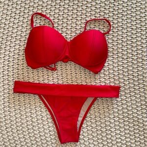 La Playa Brazilian brand .Red Swimwear . Size L cup C .